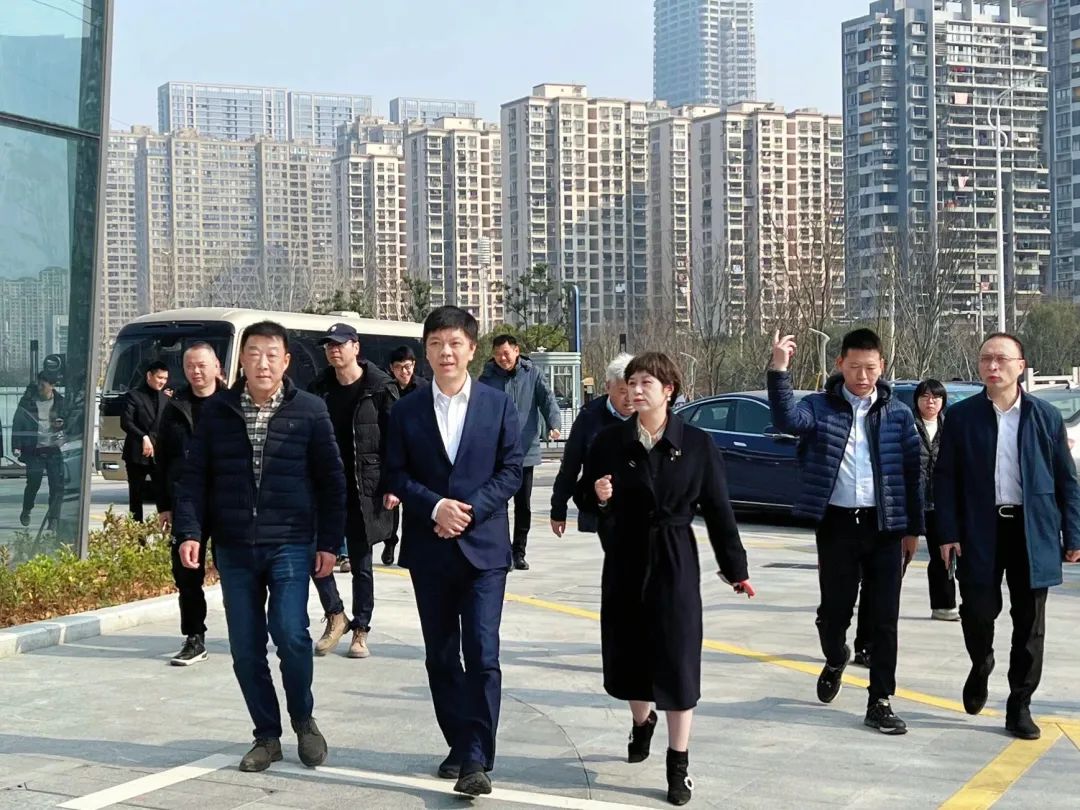 甌海區(qū)委書記曾瑞華一行率隊調研溫州城建集團投資建設的奧體酒店項目