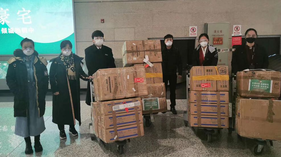 溫州城建集團捐款捐物支援抗擊疫情，協(xié)助愛國僑胞“人肉”運回防疫物資