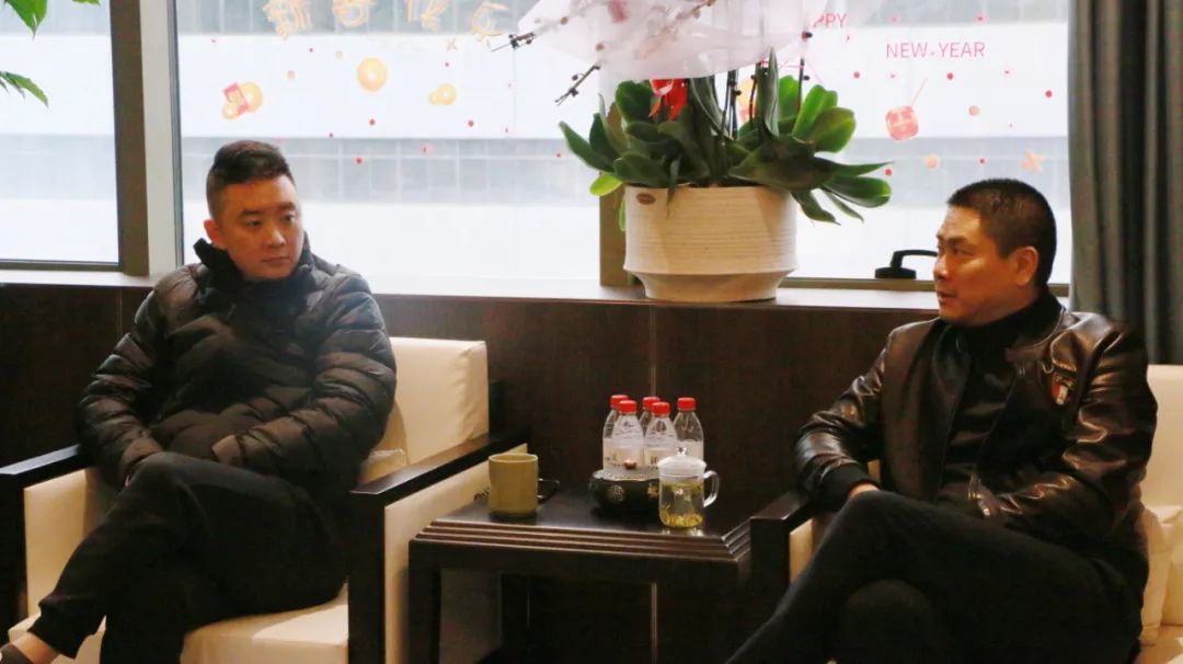 婁橋街道黨工委書(shū)記陳海倫蒞臨集團(tuán)開(kāi)展新春走訪慰問(wèn)