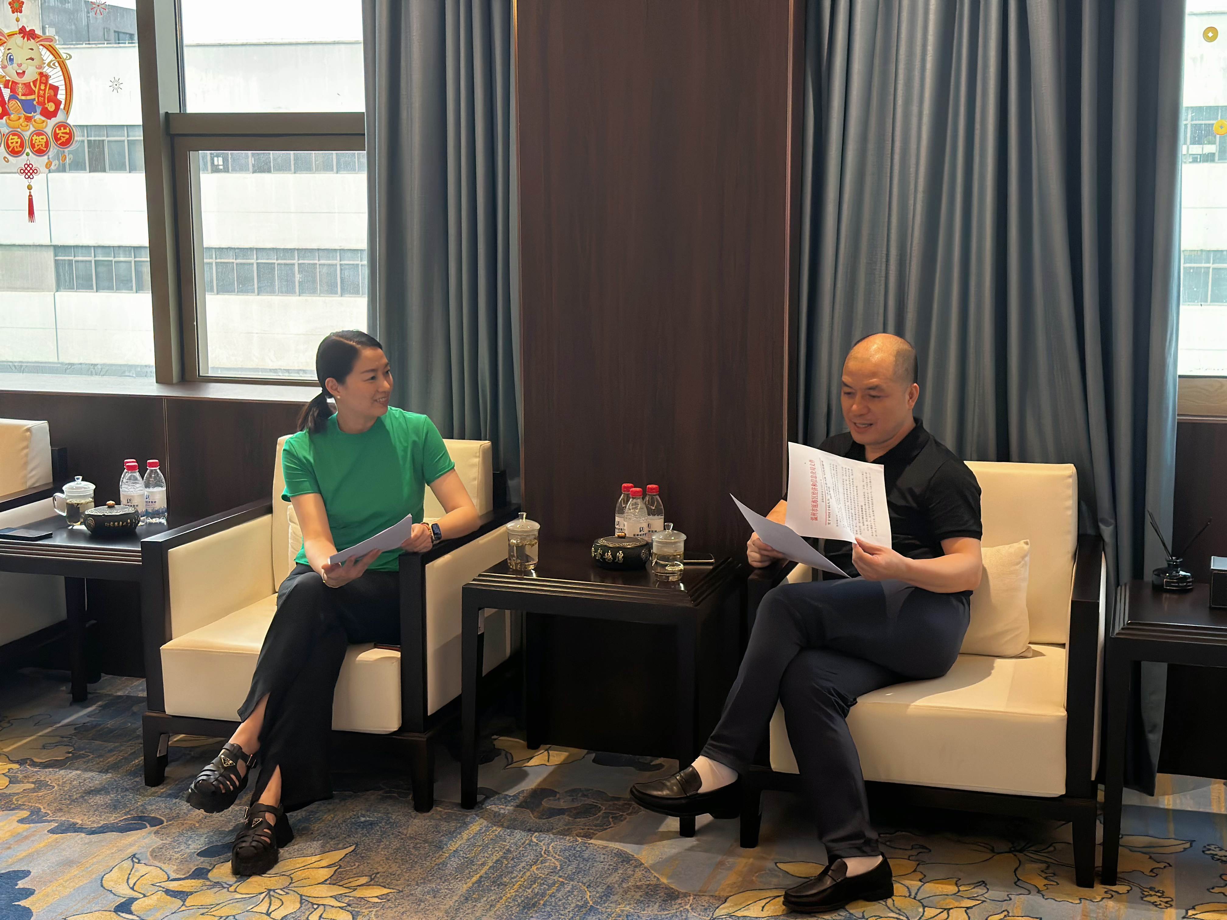 甌海區(qū)經(jīng)信局黨組副書記、副局長徐凱一行蒞臨溫州城建集團走訪調(diào)研