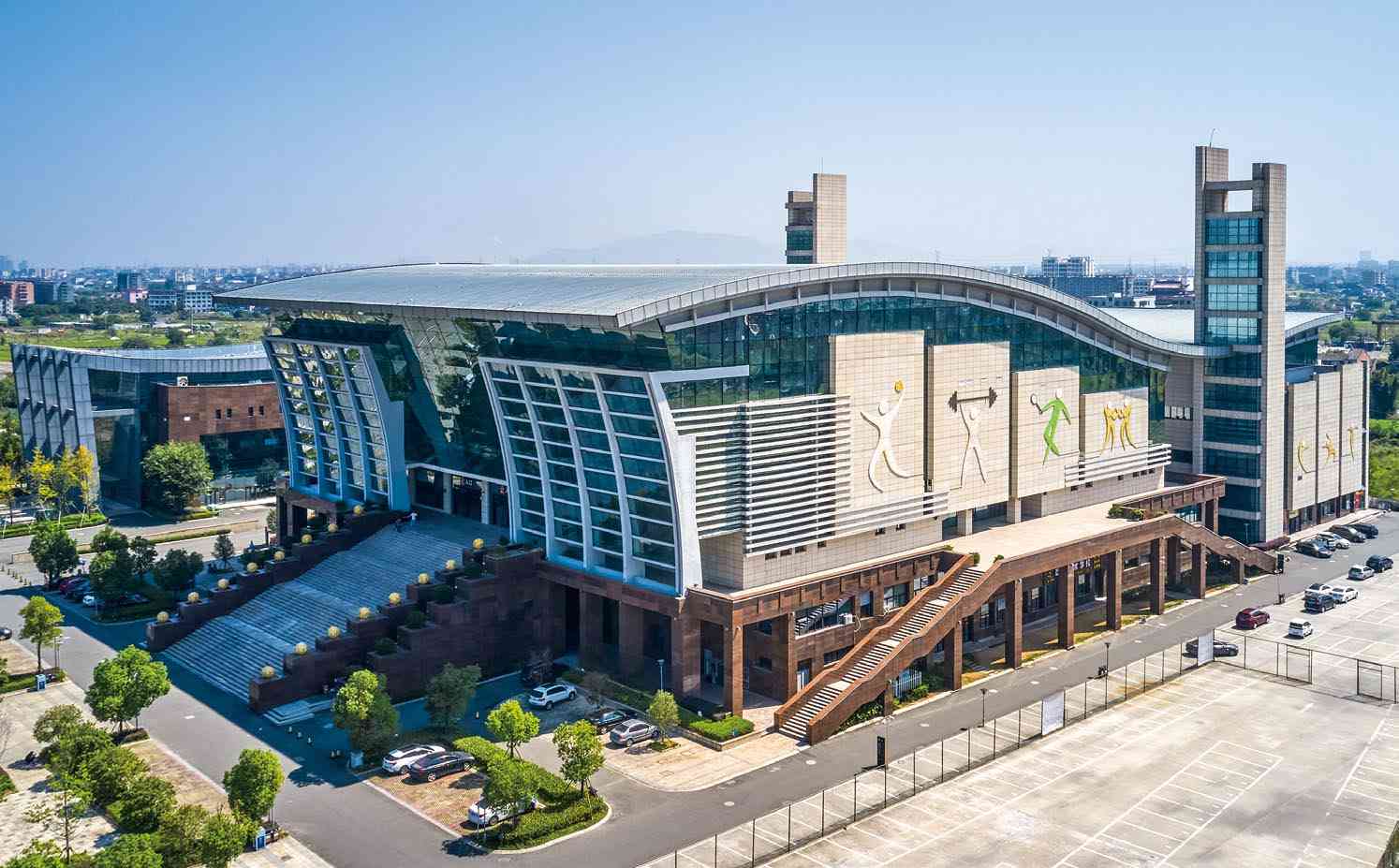 龍港體育館、康樂(lè)健身中心