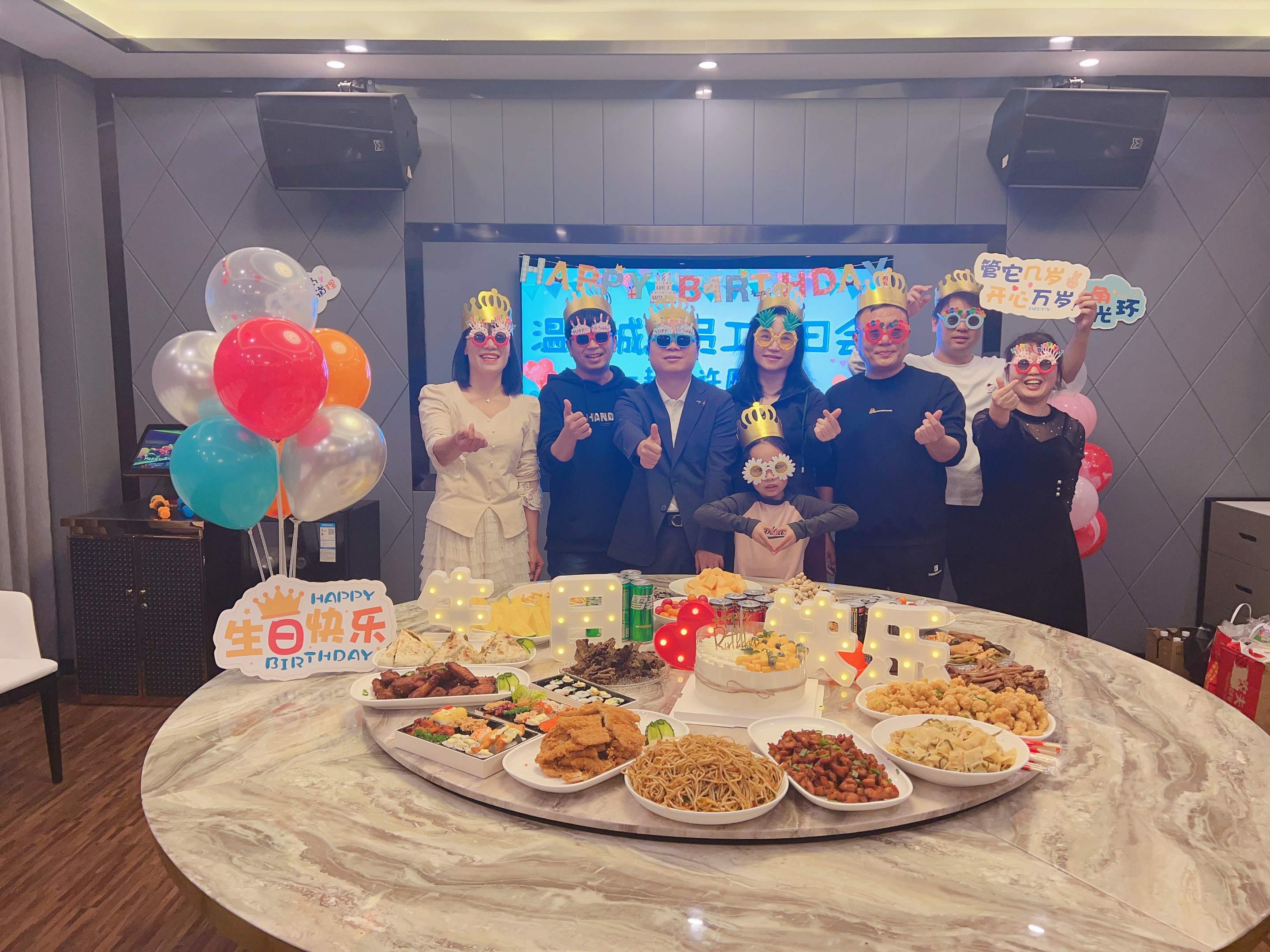 攜手同行暖意濃 | 集團(tuán)舉辦三月員工生日會(huì)