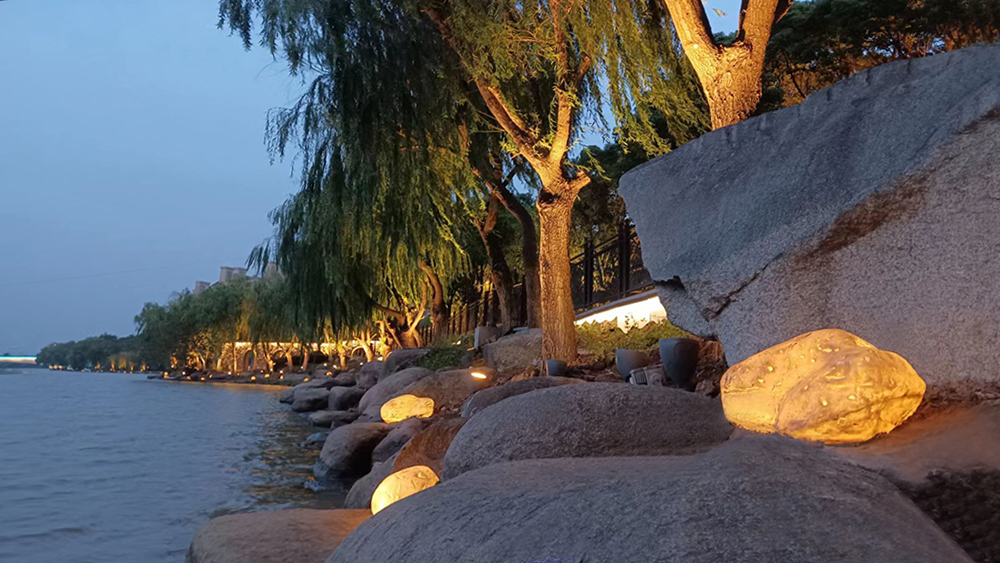 Jiaxing Pinghu Waterfront Greenway Lighting