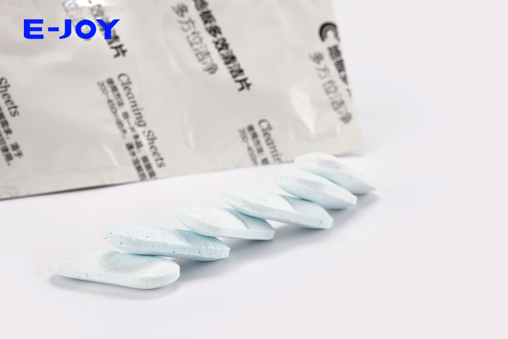 探秘汽车前挡风玻璃泡腾片：清洁、便捷与高效的完美融合