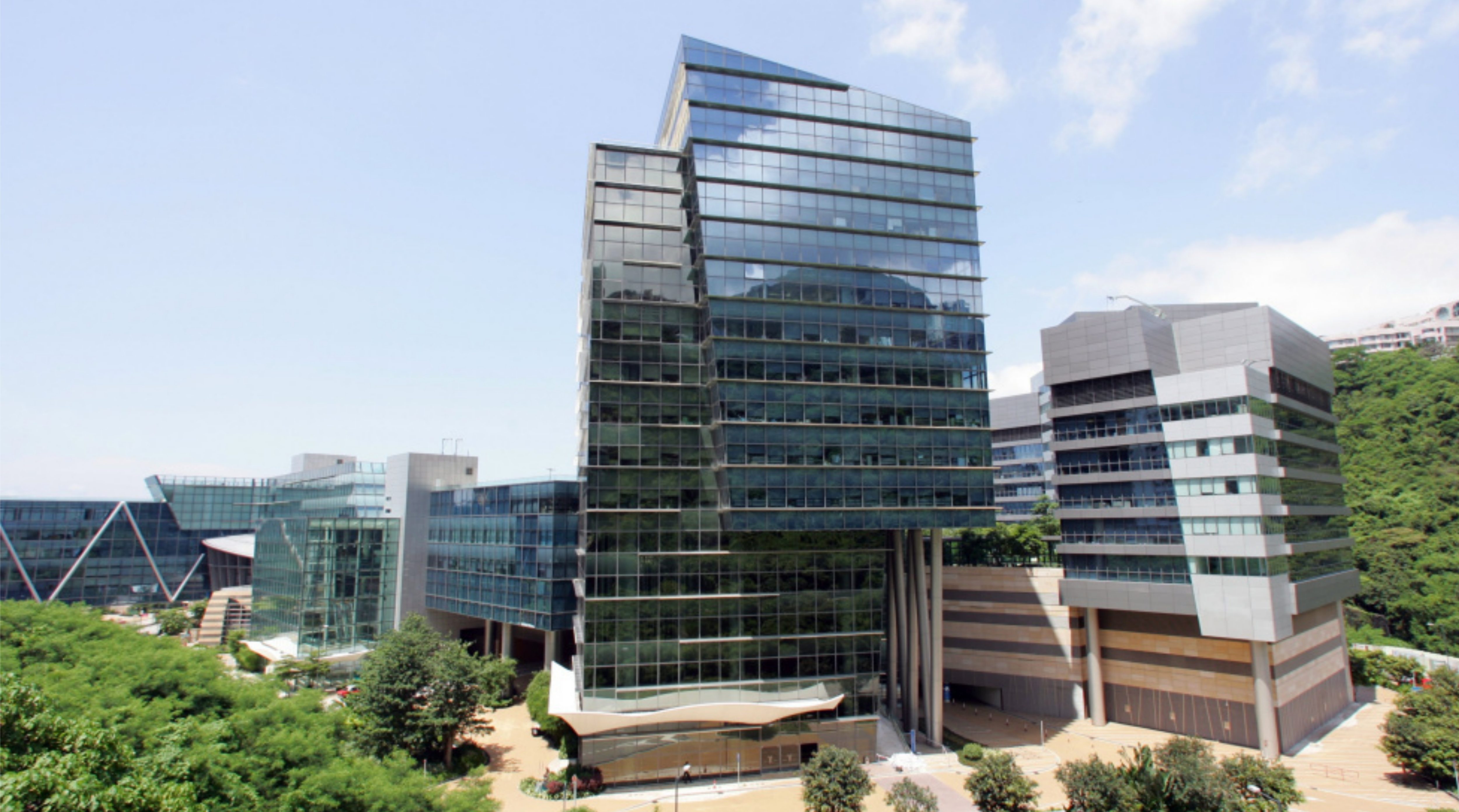 Fitting Out Works To Cyberport Residential Development