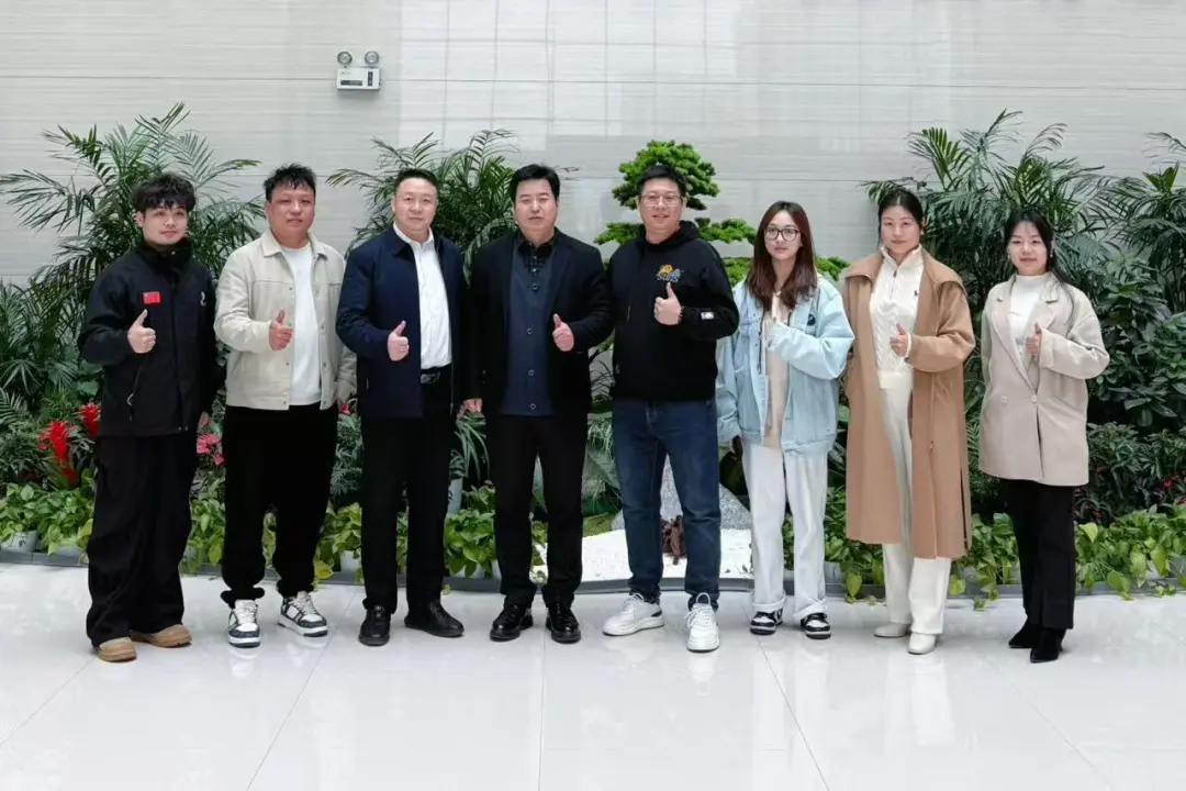 以诚相待聚合力，共绘科创新蓝图——喜迎京东小二与来自深圳的重要战略客户 共话未来合作新篇章