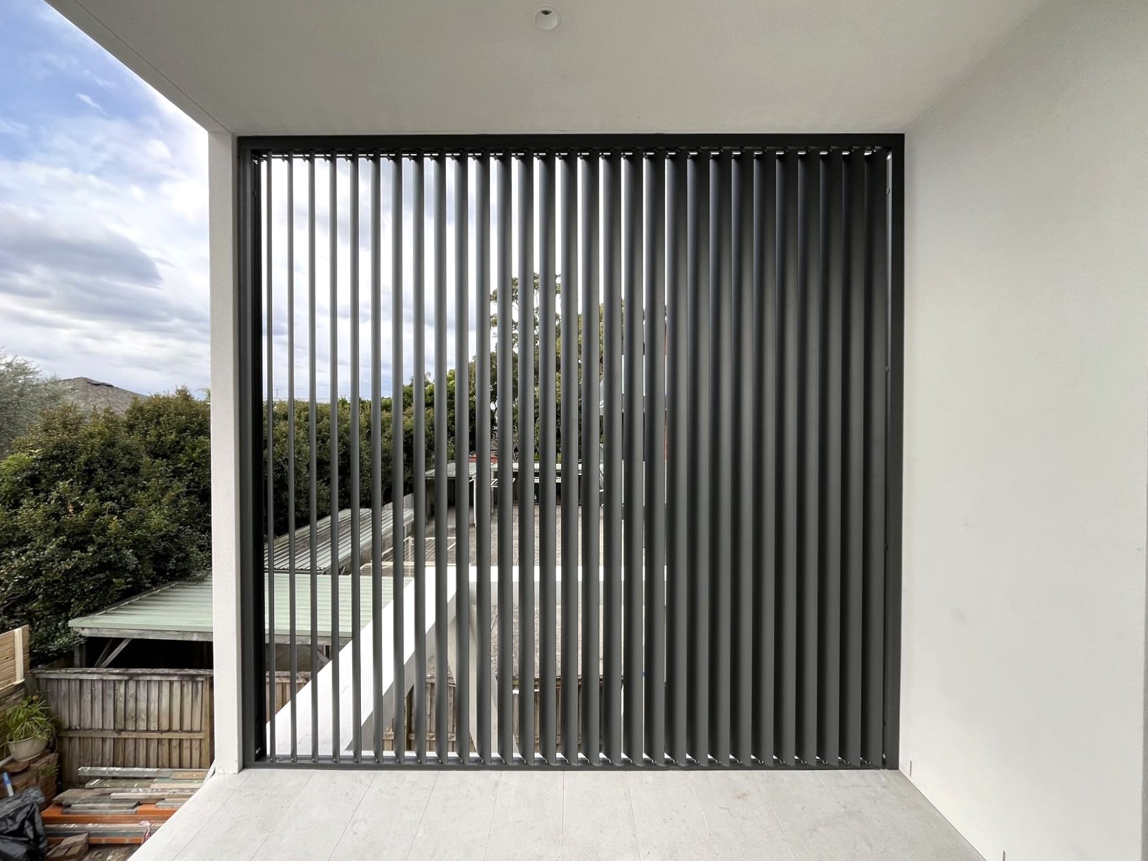 Sun louver