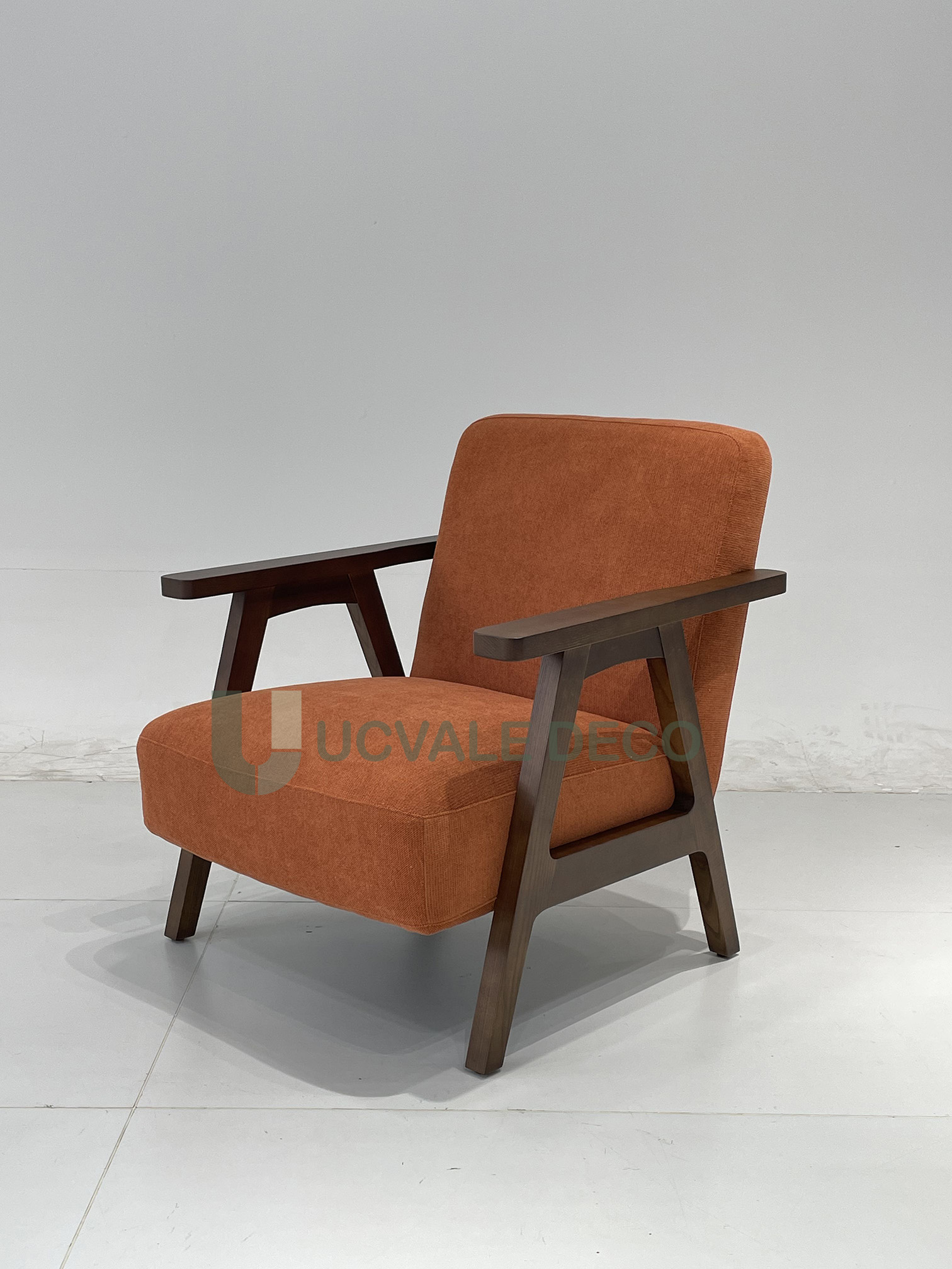 Lounge Chair LC355