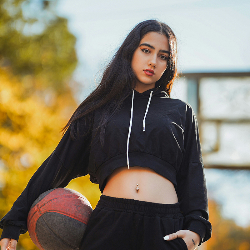 风行者系列女子宽松梭织连帽夹克