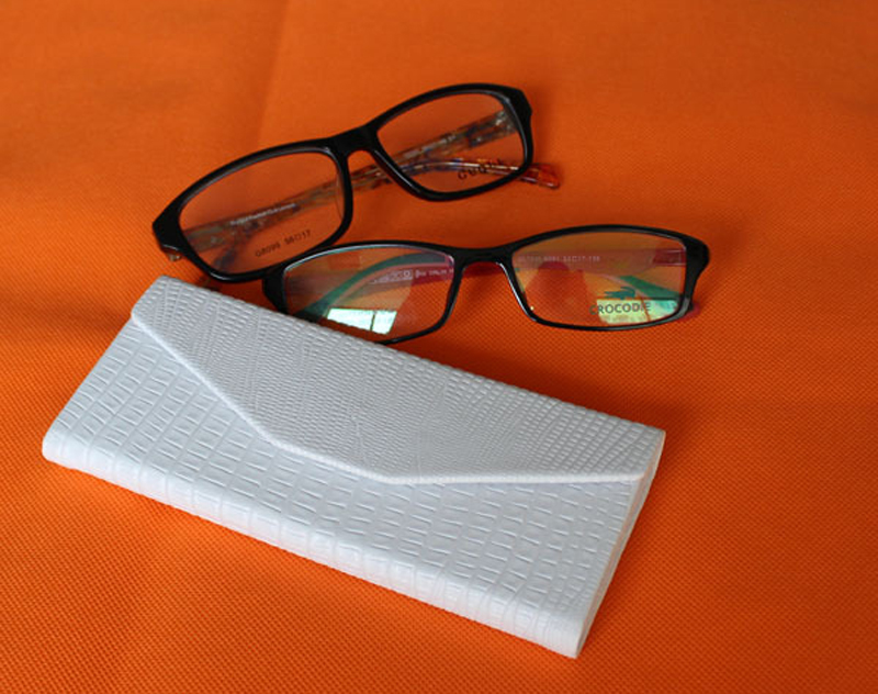 ST-F411 Eyeglass Case