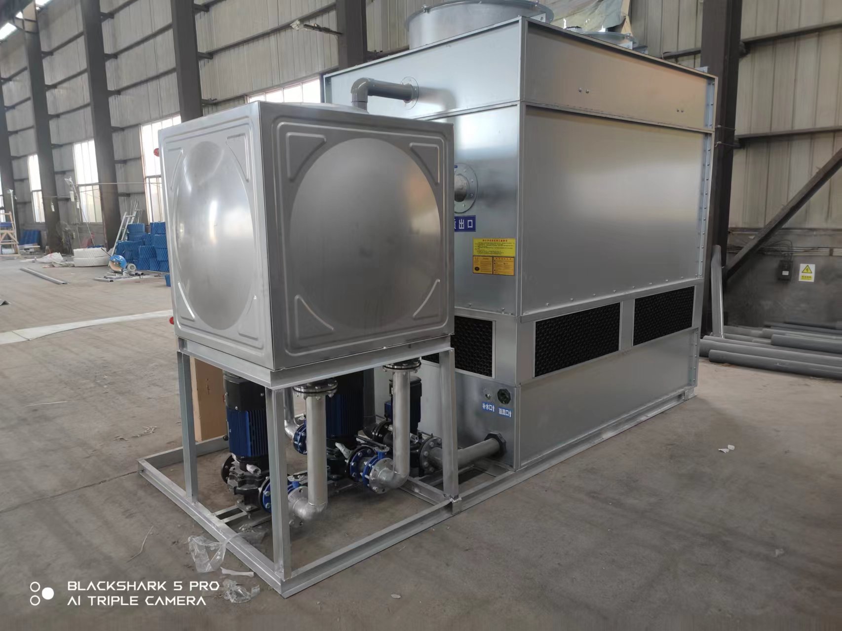 闭式冷却塔工作原理