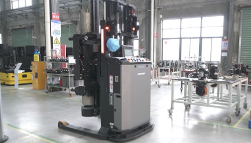 大型光伏拉晶智能工厂