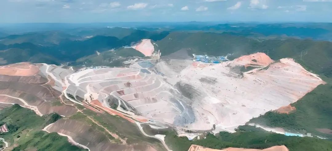 【贵州日报】当科幻照进现实！国内最大现代化单体露天磷矿山迸发惊人生产动能