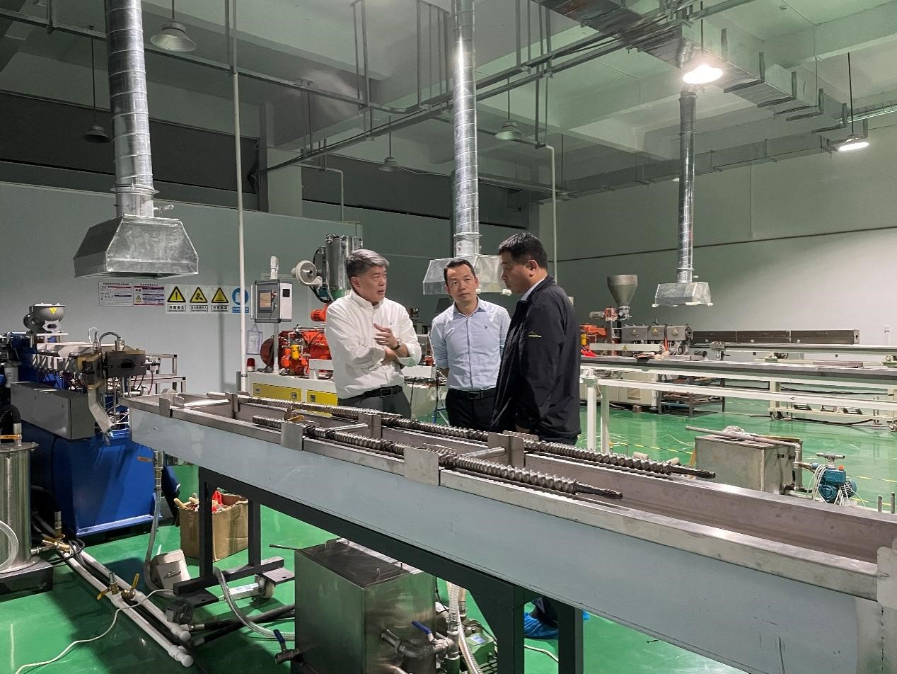 航空工业一飞院到访睿得实业调研交流