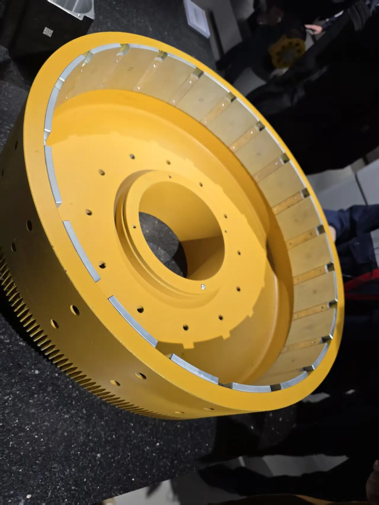 别再凭感觉选胶！一张图看懂小微电机磁钢粘接的“胶粘剂三国杀”