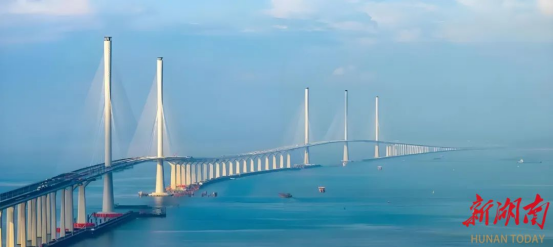 湘潭高新区先 进钢铁材料产业集群成势丨湖南日报头版头条