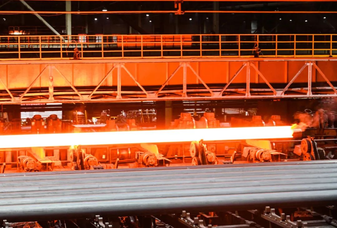 衡钢元素闪耀“全 球 第 一 吊”  2024-03-12 　来自: 衡钢元素闪耀“全 球 第 一 吊”