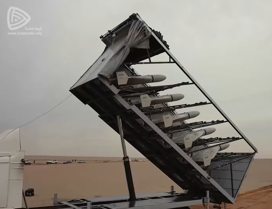 觀察者網，對伊開戰一月有餘，最讓人驚訝的是美軍的拉胯