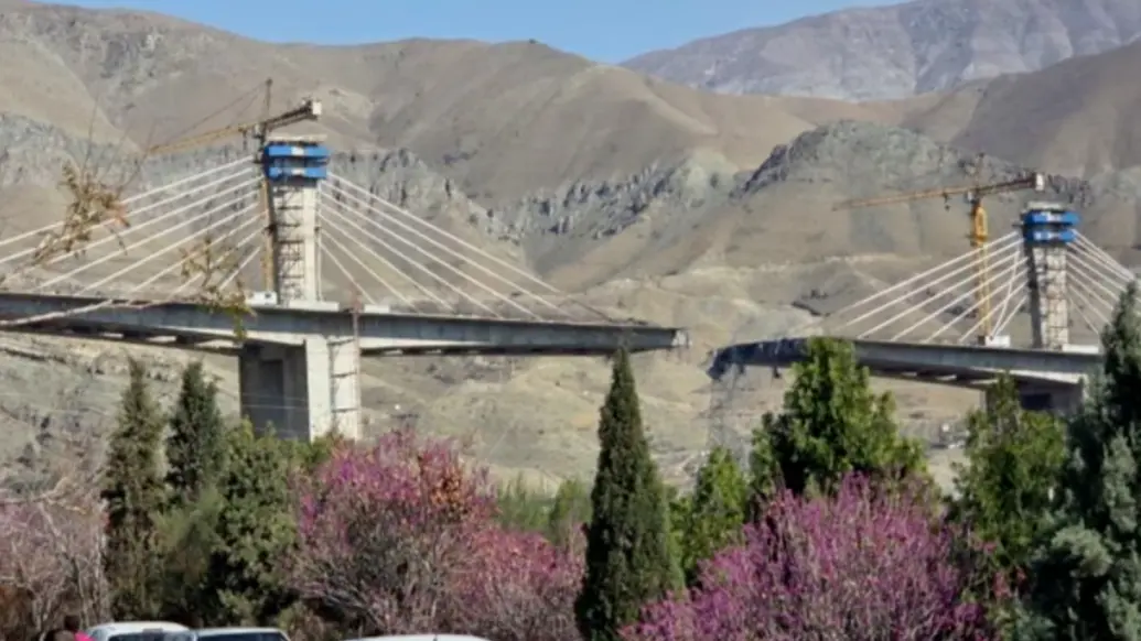 伊朗前副總統美媒撰文提出停戰和平方案