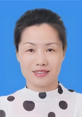 姓名:凌永祥  职务:副校长  学历：大专
现任德育副校长，是一名在教育领域深耕多年的教育工作者，拥有丰富的教育教学经验和团队管理能力，有高度的责任感和使命感。个人荣誉：2019年被评为衡山县“优秀教师”、2023年被评为“优秀工会工作者”、2021年被评为长江体艺培训学校“优秀管理员”、2020年衡阳市教育宣传月征文评比中荣获