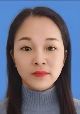 姓名:王岳清 
科目:数学 
学历：大专
2005年参加工作，热爱教师这个职业，积极学习，热情工作，心胸开阔。
用真心，诚心，爱心对待每一位学生。
连续多年被评为优秀班主任，优秀教师。
人生格言是:教书育人是教师的天职，既苦，也有乐。
 