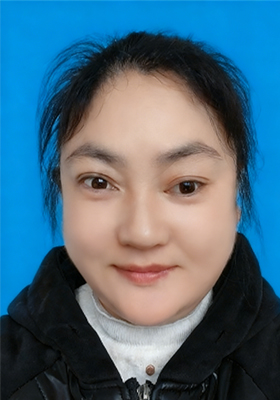 姓名:金佩 
职务:生活主任
生活老师富有爱心，耐心和责任心，善于沟通，让每位孩子在学校能感受到家的温暖。