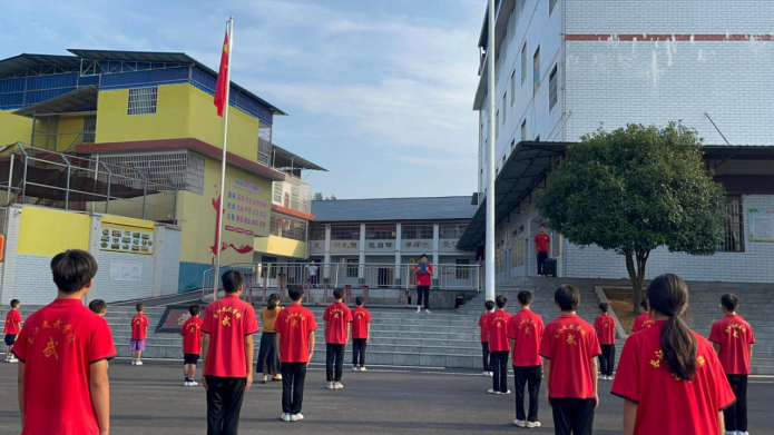 周一国旗下演讲：珍爱生命，预防溺水