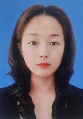 姓名:王岳清 &nbsp; 科目:数学 &nbsp; 学历：大专
自2005年参加工作以来，我便对教师职业怀有深厚的热爱，始终以饱满的热情投入工作，保持积极学习的态度与开阔的胸襟。在日常教育教学中，我坚持以真心理解学生、用诚心引导学生、用爱心关怀每一位学生的成长。这份持之以恒的付出，让我所带的班级班风端正、学风浓厚，也使我连续多年被评为优秀班主任。
个人荣誉：
2025年，指导学生参加全市中小学校&ldquo;新时代好少年，勿忘国耻，立志报国&rdquo;主题教育读书活动小学组征文比赛，荣获衡阳市二等奖2个，衡阳市三等奖1个，衡山县一等奖2个，衡山县二等奖1个
2024年指导学生参加衡山县中小学生假期阅读征文与演讲比赛中，被评为&ldquo;优秀指导老师&rdquo;
人生格言：
教书育人是教师的天职，虽有辛苦，亦有乐趣。