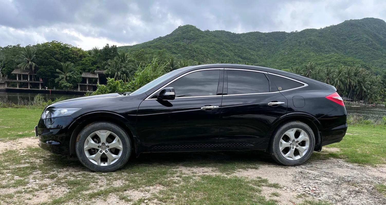 阿联酋如何成为全球豪华二手车中转枢纽