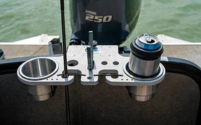 带台阶的不锈钢杯托
型号:CH-SS
采用优质耐腐蚀不锈钢制成
全直径3 - 5/8英寸,适合大多数标准安装孔
排水口可适配3/8英寸的软管