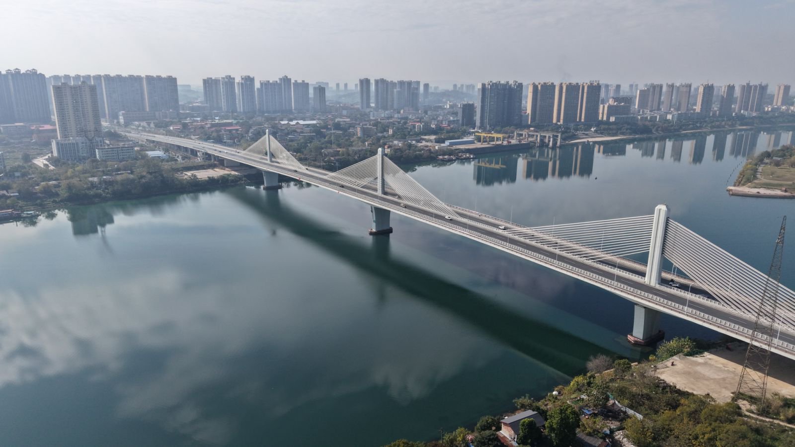 东洲岛湘江大桥道路工程