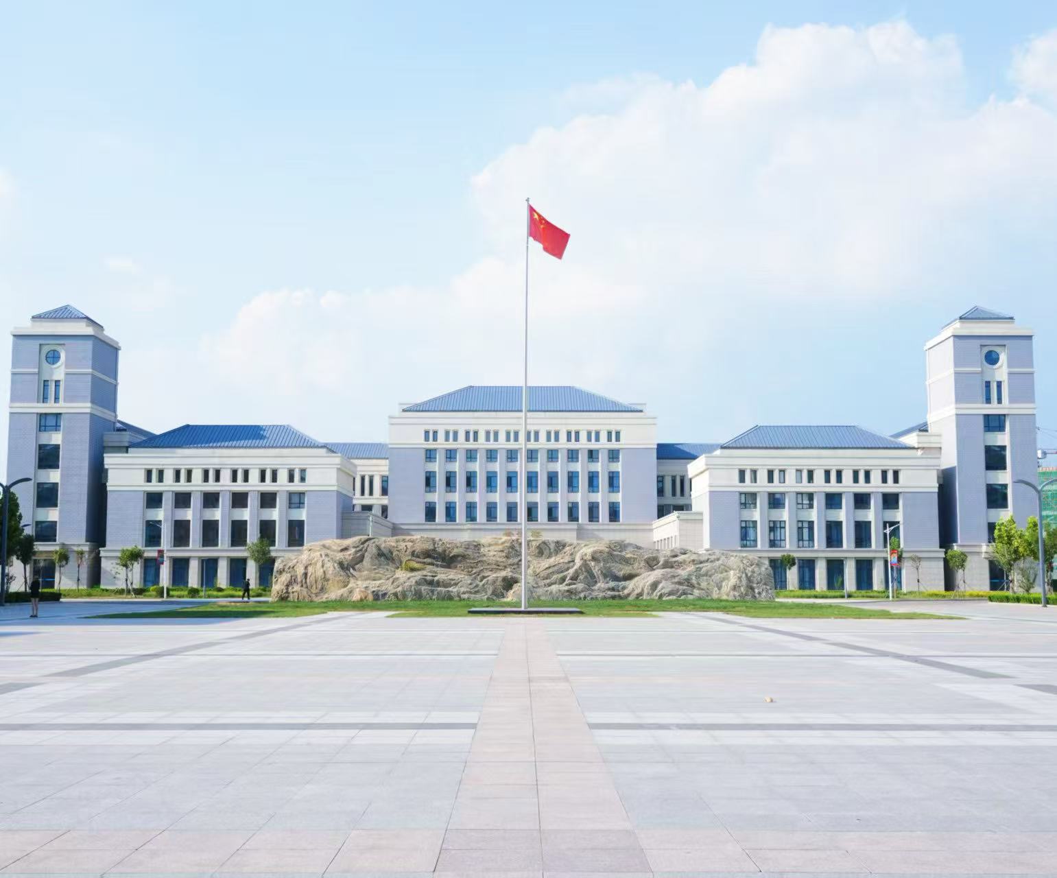 匠心筑梦，职引未来 | “ 凌云大讲堂”解锁空乘职业密码