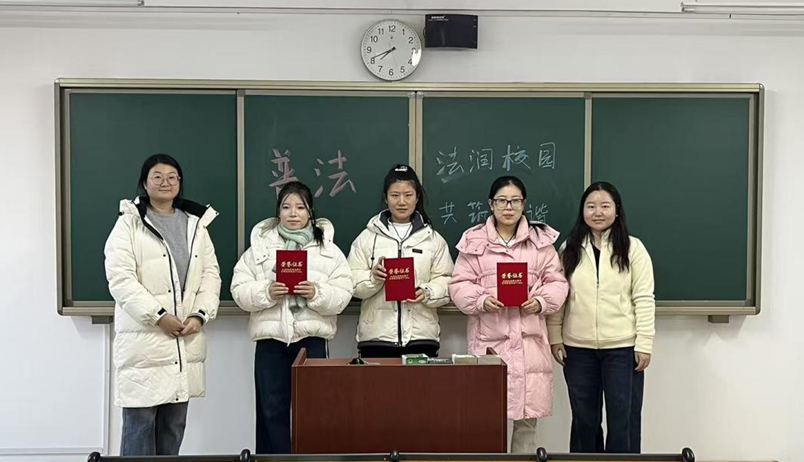 院部动态 | 智能制造学院开展宪法日宣传活动