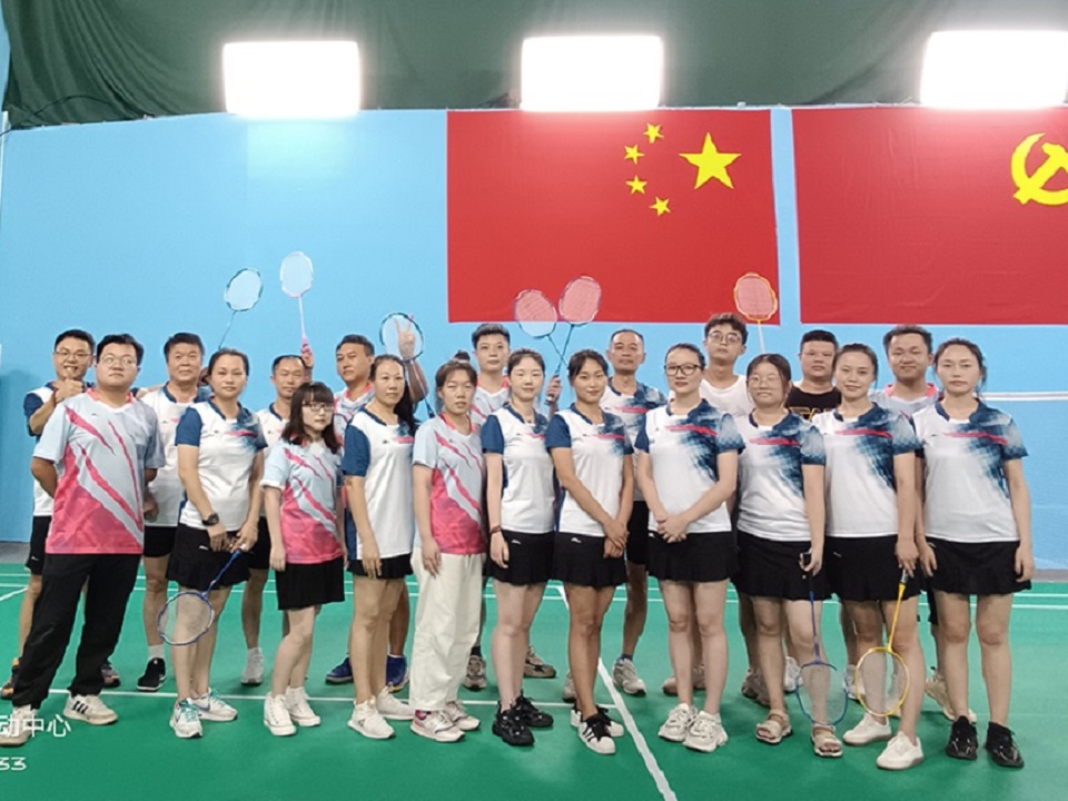 2022年羽毛球比赛