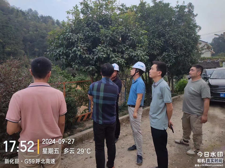 我公司陪同省水利厅检查高速公里弃渣场水土保持工作