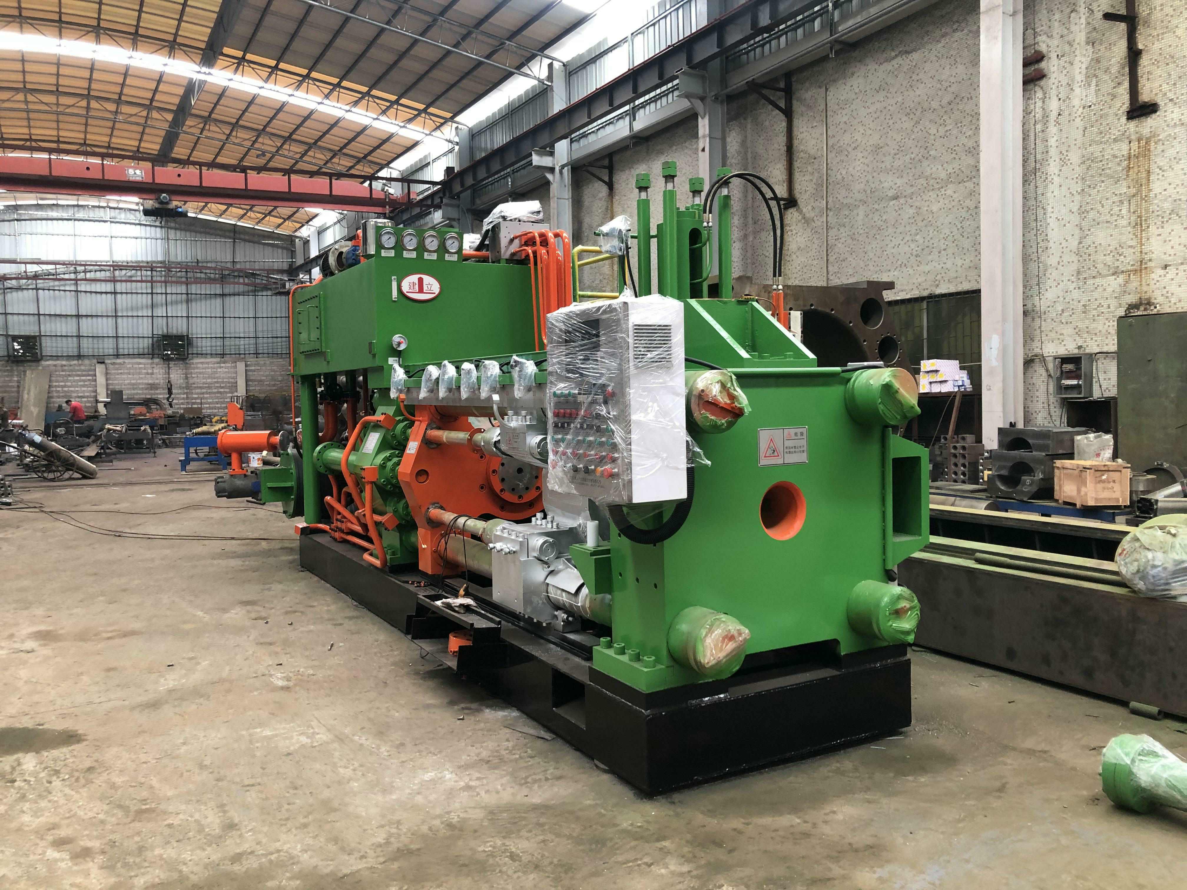 700T