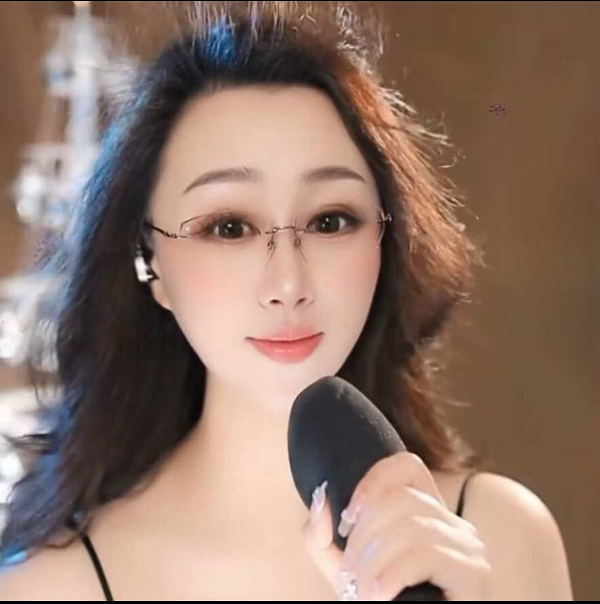 爱唱歌的虎妞706