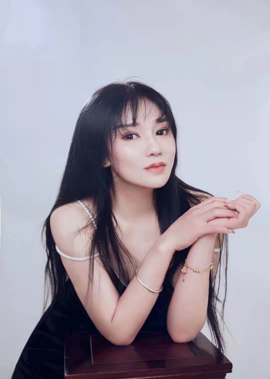 歌手华宝