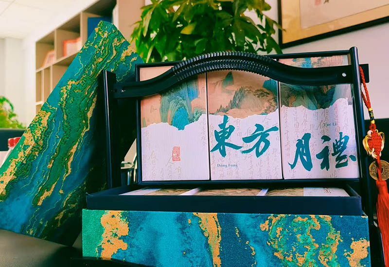 俊英美传媒：祝大家中秋快乐！