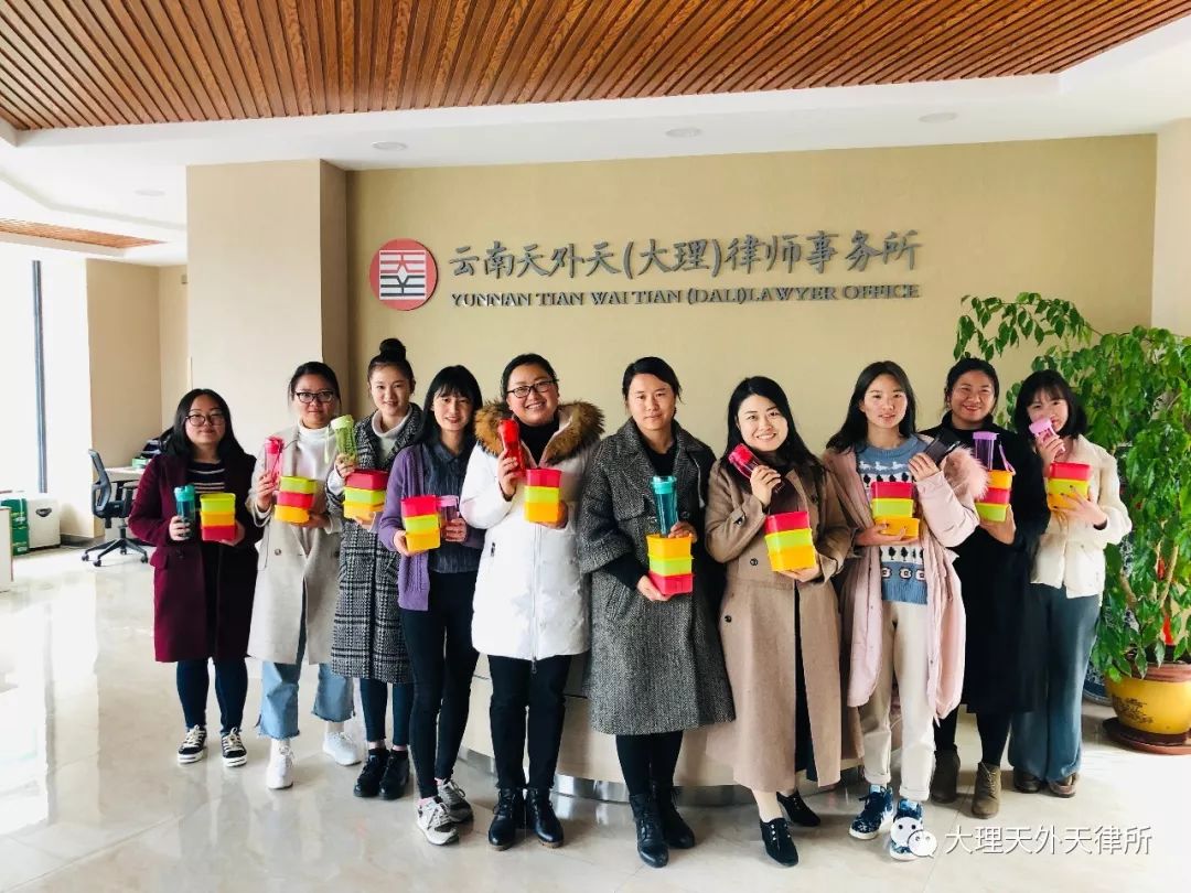 @半边天，节日快乐！