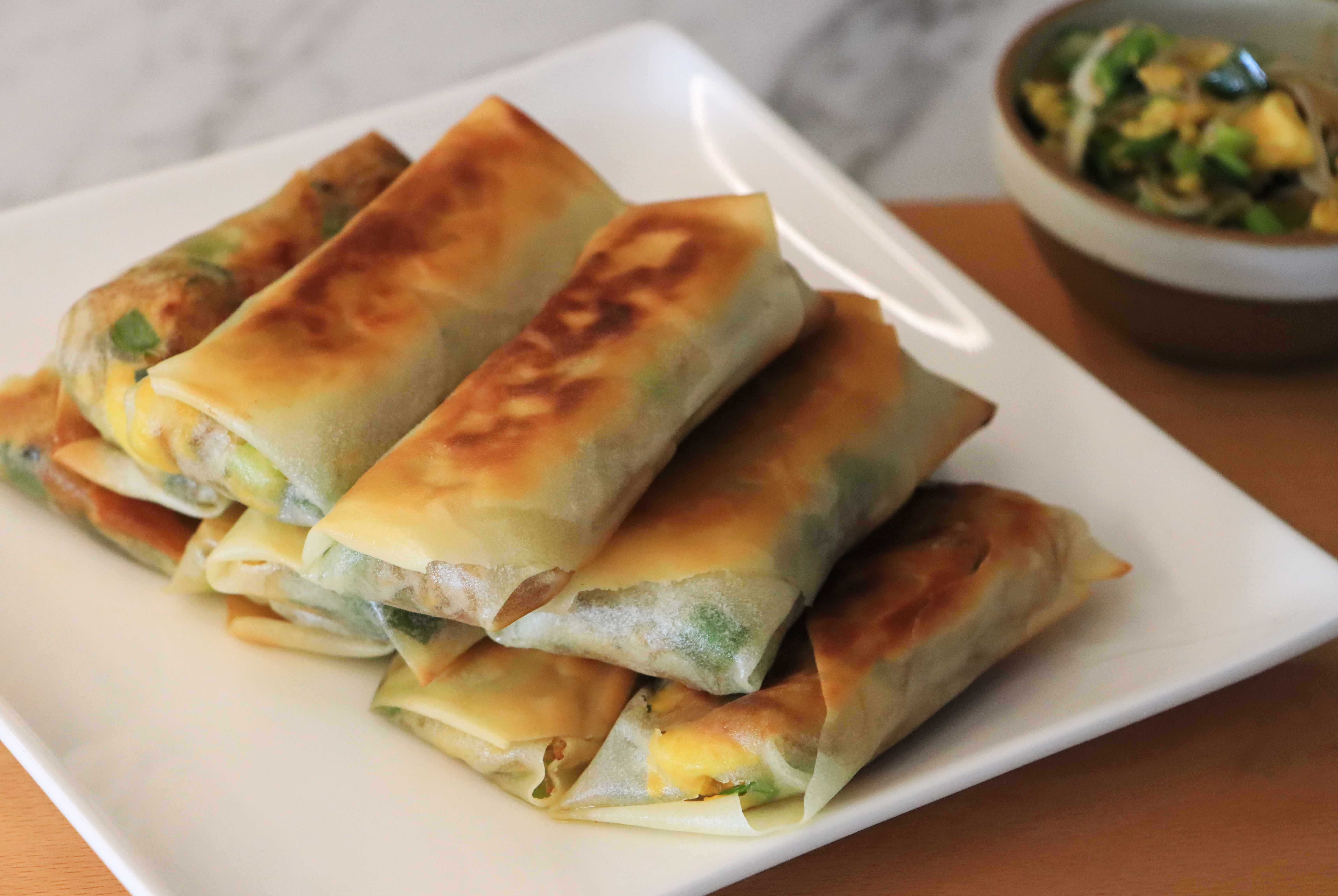 韭菜鸡蛋煎春卷