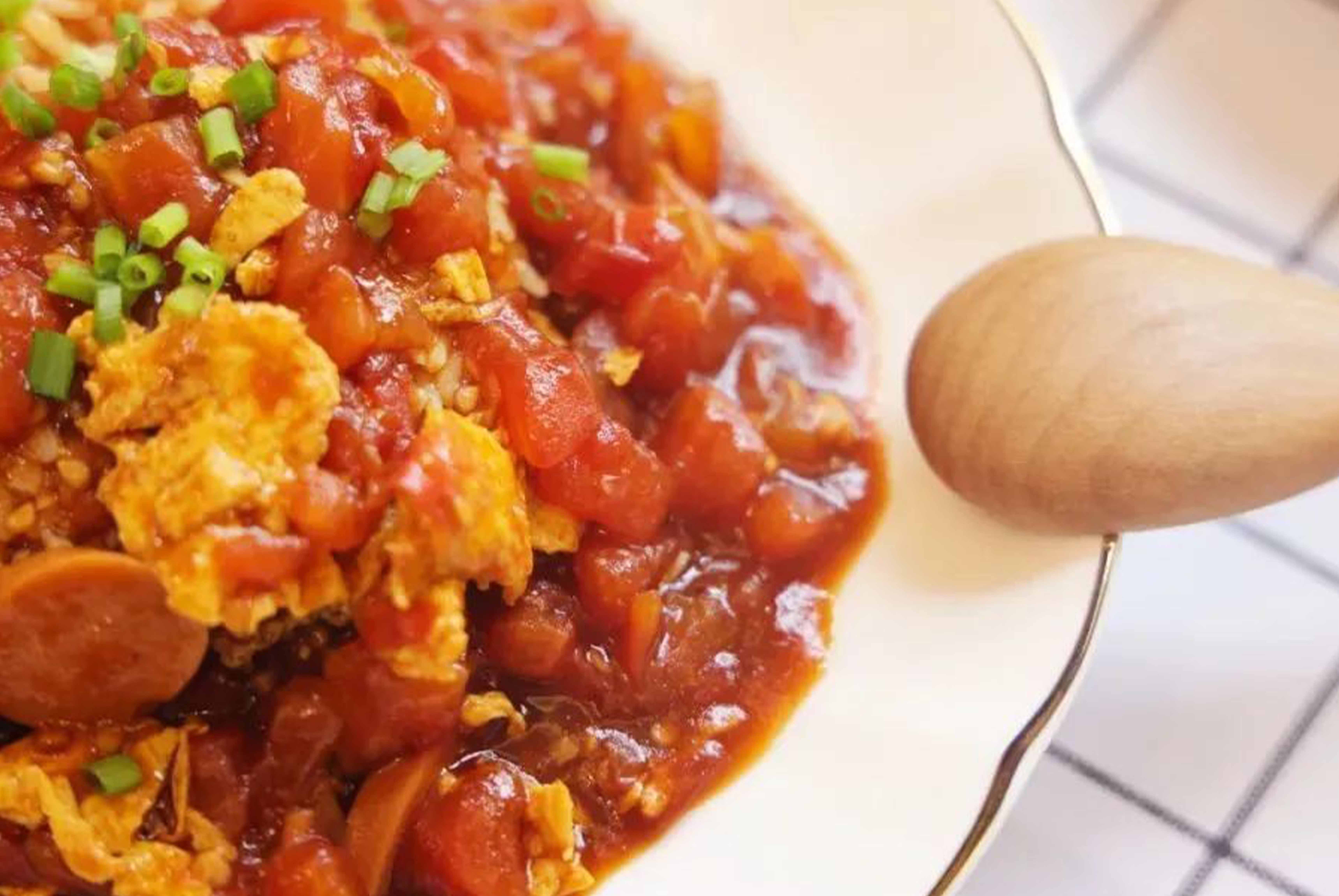 番茄火腿鸡蛋盖饭