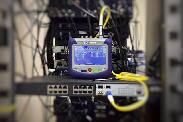 电源滤波器的主要功能和作用