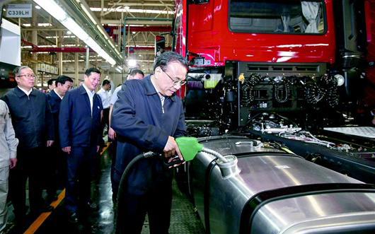 What did Li Keqiang's 5 hours in Hubei bring to special vehicles?