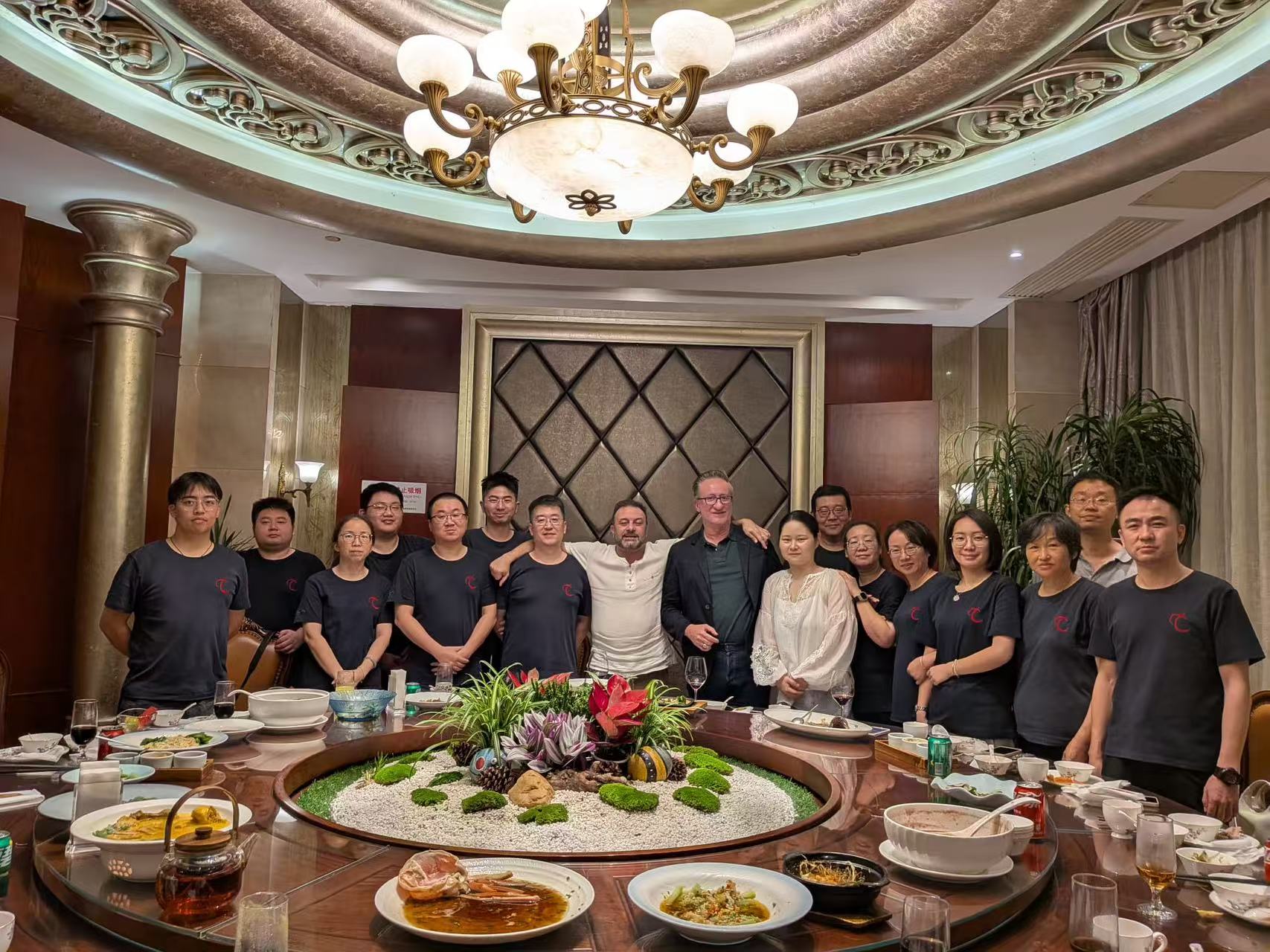 TECSYSTEM SRL高层到访TECSYSTEM Shanghai,共庆合作与成果!