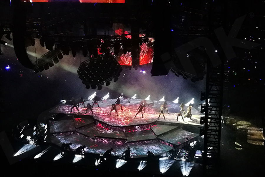 A CLASSIC TOUR of Jacky Cheung