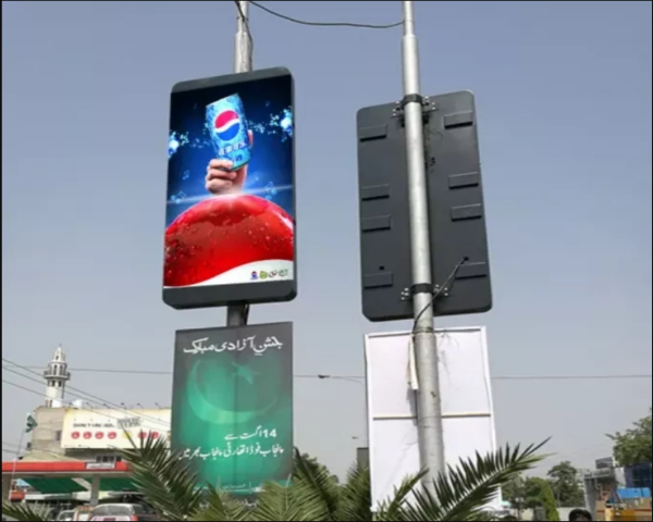 Street Light Pole Led Screen 4