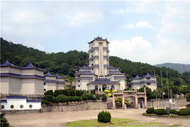 阿育王功德陵园