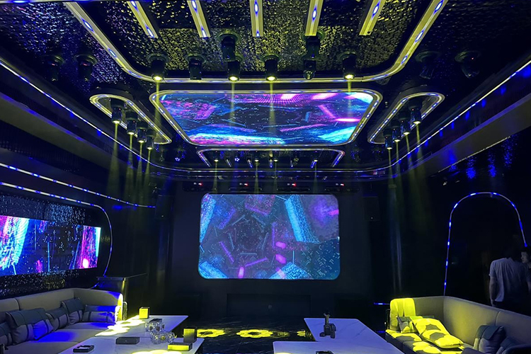 贵州盘州-自由派对