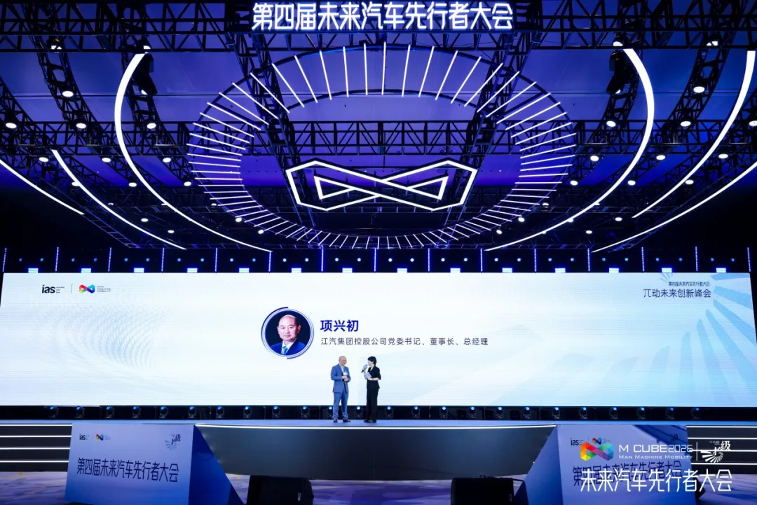 别再做大屏摆件了：你的数字孪生和AI，为什么没省下一分钱？
